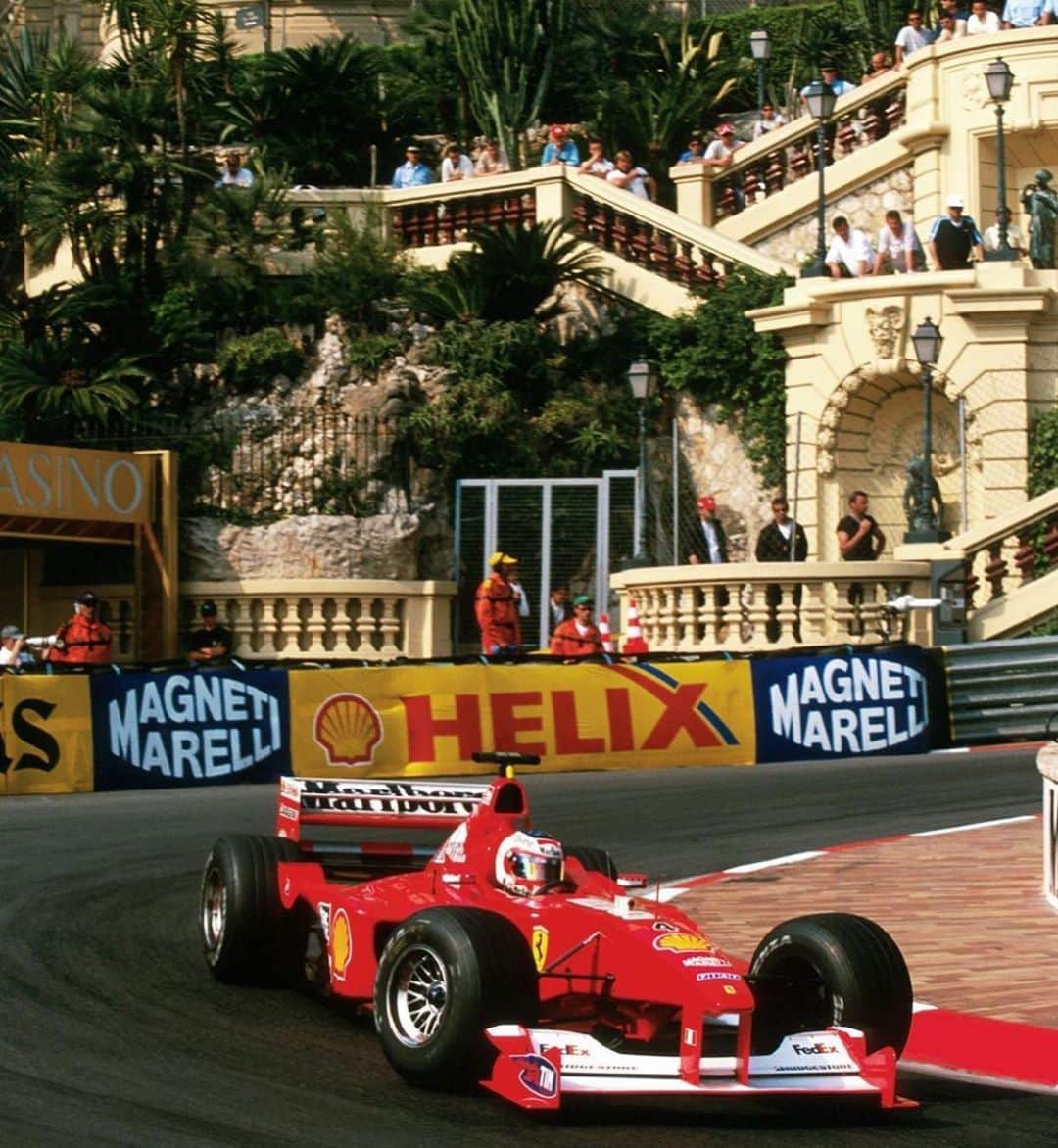 ルーベンス・バリチェロさんのインスタグラム写真 - (ルーベンス・バリチェロInstagram)「Goxxxto de um tbt. Boaa memorias em Monaco de Ferrarizinha. #tbt2000 #gobarrica🇧🇷❤️ /// love a TBT. This one in 2000. Good memories in Monaco with the Ferrari👊🏻💨💨」6月19日 6時42分 - rubarrichello