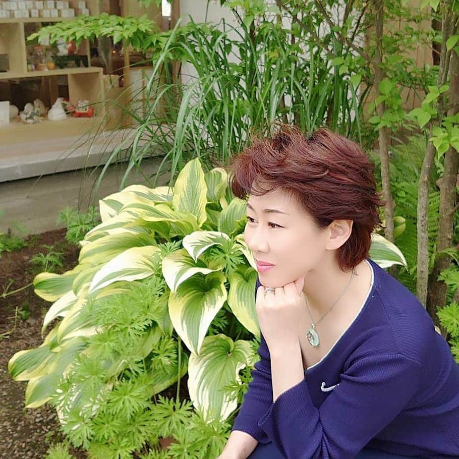 清水まり子さんのインスタグラム写真 - (清水まり子Instagram)「雨、しっとり出来て好き☔🐌MARIKO #梅雨 #紫陽花 #アラフォー女子  #アラフォー主婦  #アラフォー独身 #歌好き #MARIKO #清水まり子 #Actrusmanagement #SHIMIZUYAPROJECT」6月19日 6時47分 - mariko1205shimizu