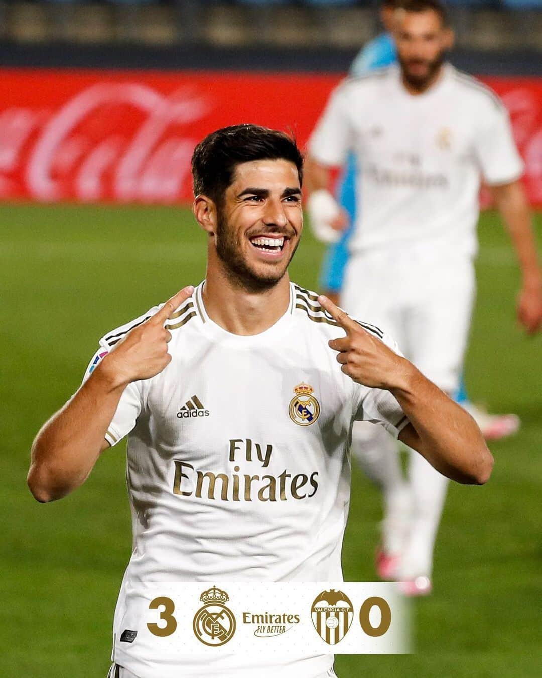 レアル・マドリードさんのインスタグラム写真 - (レアル・マドリードInstagram)「Real Madrid 3-0 Valencia ⚽ 61' @KarimBenzema ⚽ 74' @MarcoAsensio10 ⚽ 86' @KarimBenzema #Emirates | #RMLiga」6月19日 7時00分 - realmadrid