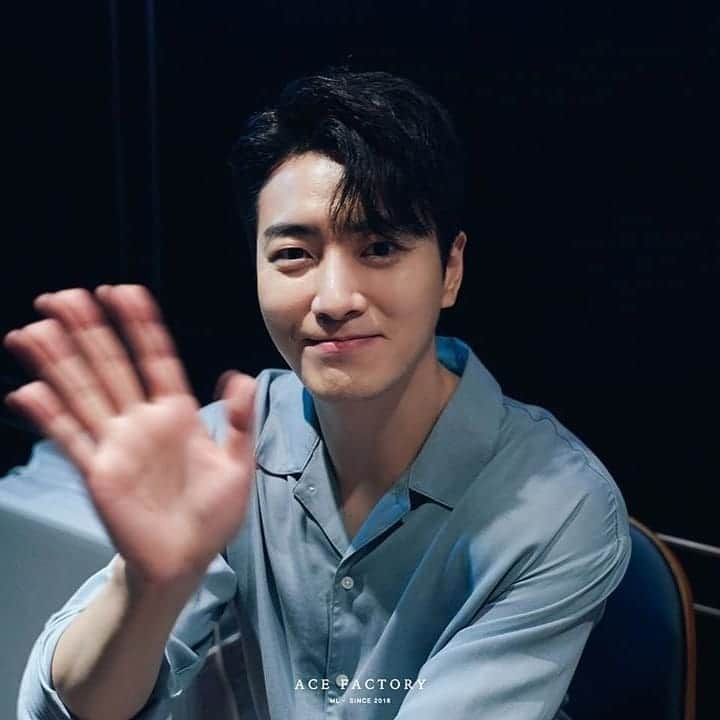 イ・ジュニョクさんのインスタグラム写真 - (イ・ジュニョクInstagram)「Reposted from @acefactory.official ⠀ ⠀ [ACE FACTORY NAVER POST OPEN] ↑코치-야구선수-엄마임 ⠀ 📮 http://naver.me/IDEk6tZN ⠀ 영화 '야구소녀' 절찬상영중🎬 ⠀ #이주영 #leejooyoung #이준혁 #leejunhyuk #염혜란 #yeomhyeran #영화 #야구소녀 #baseballgirl #언론시사회 #비하인드 #주수인 #최진태 #에이스팩토리 #acefactory #ACECUT📸 - #regrann」6月18日 22時43分 - leejunhyukfanpage
