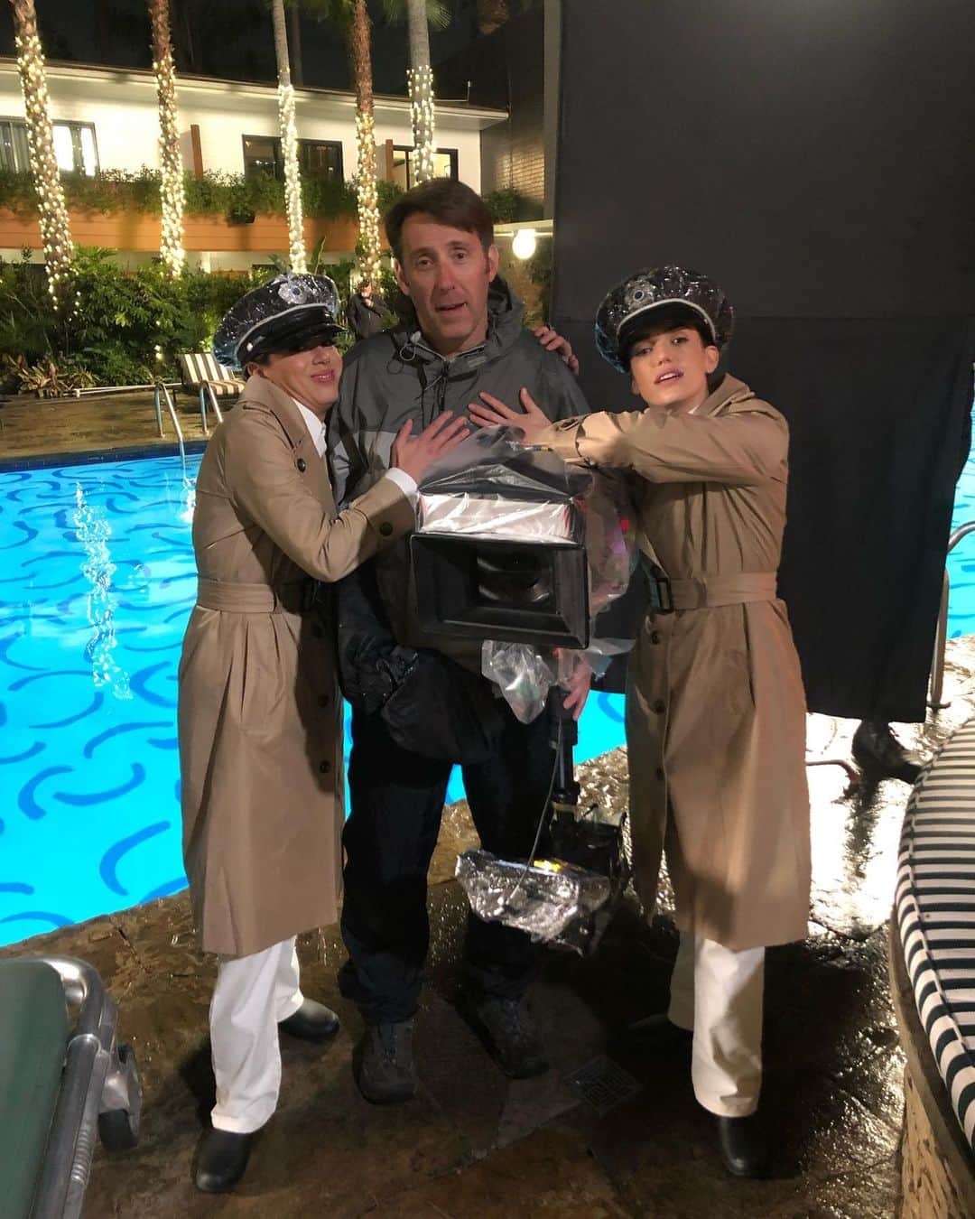 クロエ・ベネットさんのインスタグラム写真 - (クロエ・ベネットInstagram)「OKAY. So for last nights episode of #agentsofshield Elizabeth and I were told we had a night shoot at The Roosevelt hotel. The hotel is a staple in Hollywood and oozes Hollywood glam, so we were over the moon because we thought “omg wowww we get to both have this really fun glamorous night of shooting, maybe in ball gowns or some fancy cocktail situation, like, yesss we finally made it in Hollywood!”... but then we find out we were shooting scenes dressed as a morticians, in the rain, and would be shooting in FULL period piece mortician outfits, along with beige wet suits underneath. So pretty much the exact opposite of what we thought the night was gonna be. Which we thought was veryyy funny for some reason. And then guys guess what?...turns out there is literally NOTHING more fun than running around a fancy hotel dressed as a 1950’s mortician. I have over 214 pictures/videos of that night. I don’t know why we thought this was so funny. Hands down one of my favorite nights of shooting. But anyway I’ve been waiting to post these bts shots for over a year now and I’m so glad the world gets to see them, cause they are very important lol. @lil_henstridge l I lo0o0o0vveeee uuuuuu.  Edit: wow this caption is all over the place, but you get it right?」6月18日 23時15分 - chloebennet