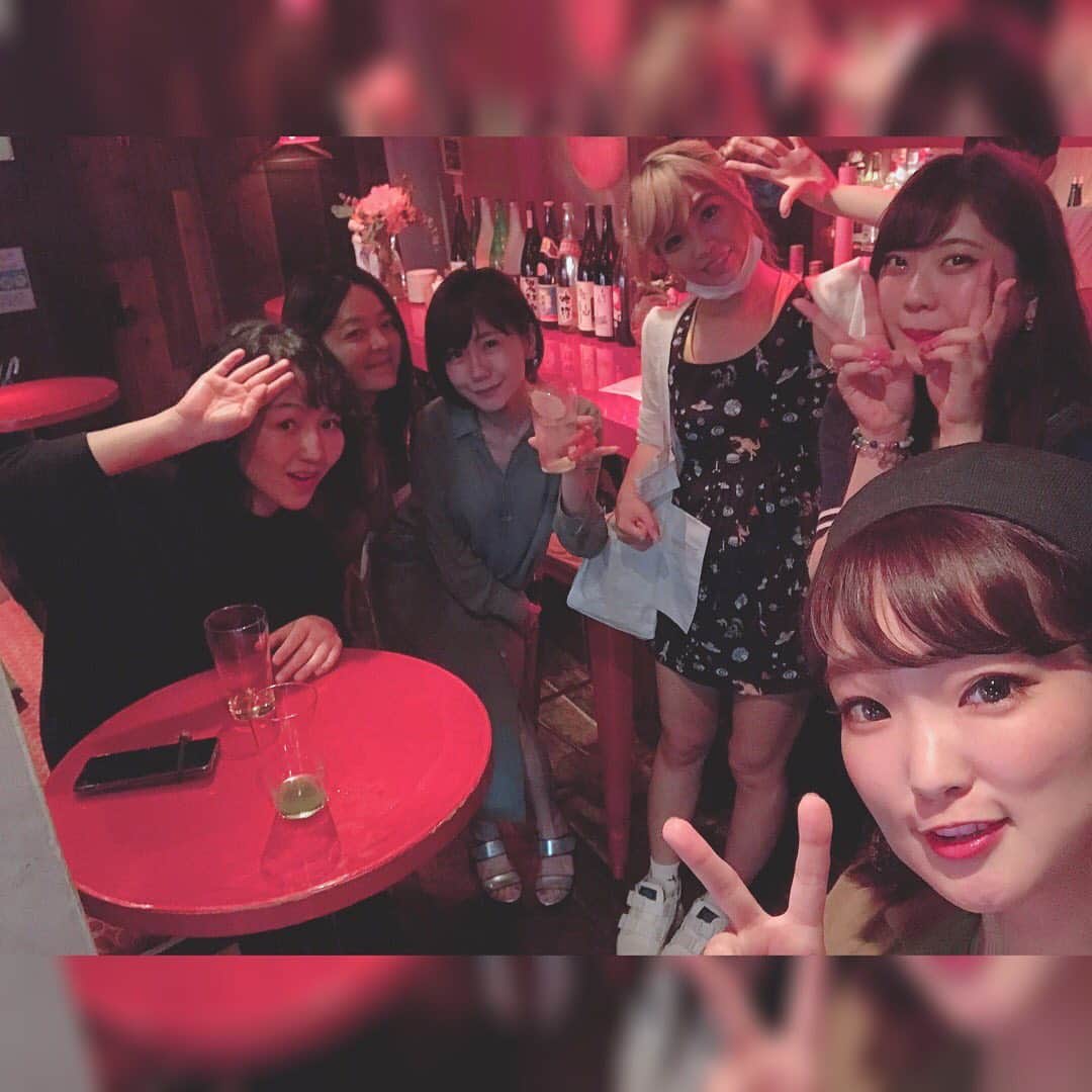 Yun chiさんのインスタグラム写真 - (Yun chiInstagram)「渋谷花魁10周年おめでとうございます🎴👏 . 新しくなった花魁にはふくろうが…いるよ🦉 . . １０周年当日お客さん1号記念フォト👏🥺✨ Photo by @sntlow  #japantrip#shibuya#不苦労さん #写真撮ると苦労減るらしいよ」6月18日 23時25分 - _yun_chi_