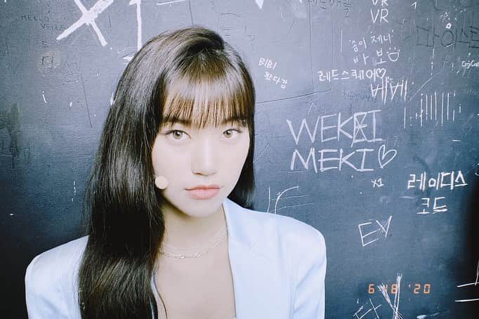 キム・ドヨンさんのインスタグラム写真 - (キム・ドヨンInstagram)「첫방 잘 마쳤다! 앞으로도 화이팅해서 좋은 무대 보여줄게요 키링♡  #키링 #응원소리 #듣고싶다 #허전해  #도연 ❄️」6月18日 23時28分 - weme.doyeon