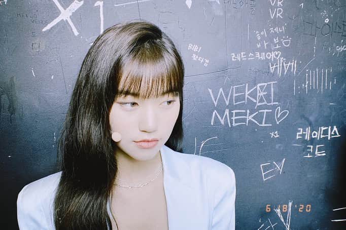 キム・ドヨンさんのインスタグラム写真 - (キム・ドヨンInstagram)「첫방 잘 마쳤다! 앞으로도 화이팅해서 좋은 무대 보여줄게요 키링♡  #키링 #응원소리 #듣고싶다 #허전해  #도연 ❄️」6月18日 23時28分 - weme.doyeon