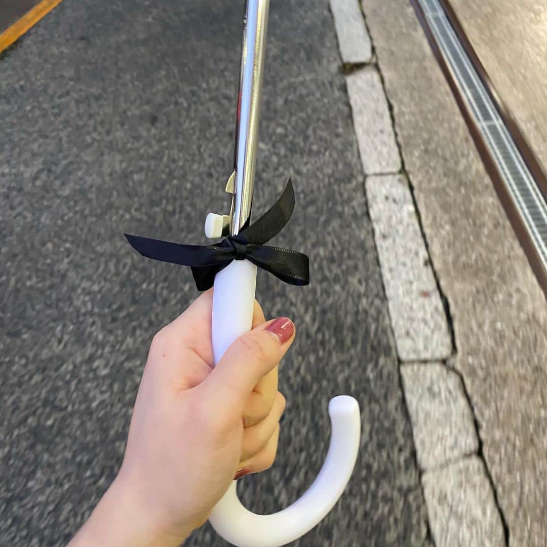 丸山礼さんのインスタグラム写真 - (丸山礼Instagram)「盗難防止のロリ傘ちやん☂️⋈🖤」6月18日 23時45分 - rei_maruyama