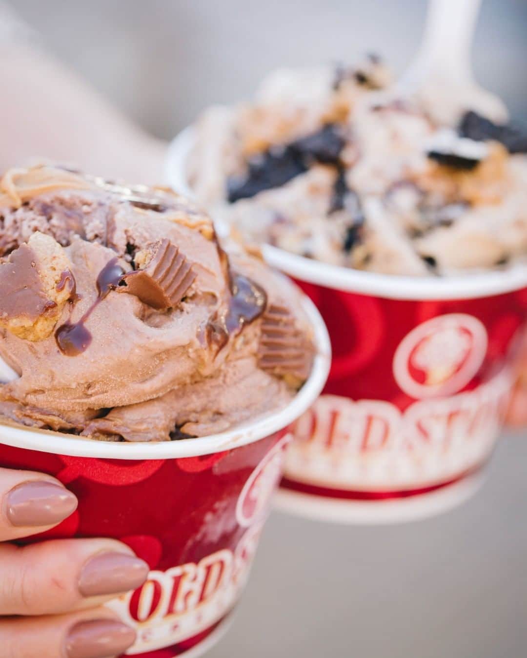 コールド・ストーン・クリーマリーのインスタグラム：「Which flavor is your favorite? 😋」