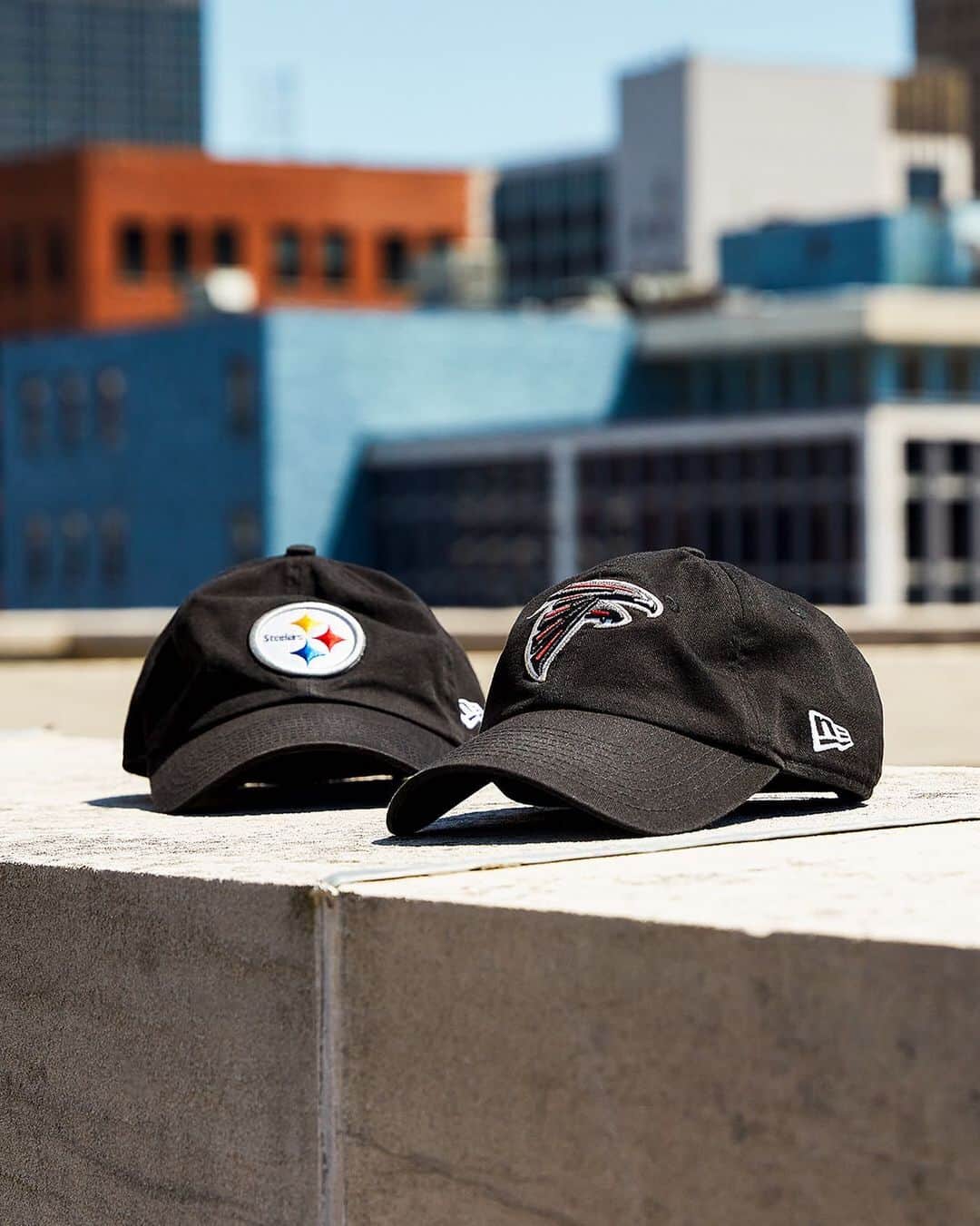 ニューエラ・キャップのインスタグラム：「A perfect fit no matter the occasion. The NFL Casual Classic Collection is available at neweracap.com」