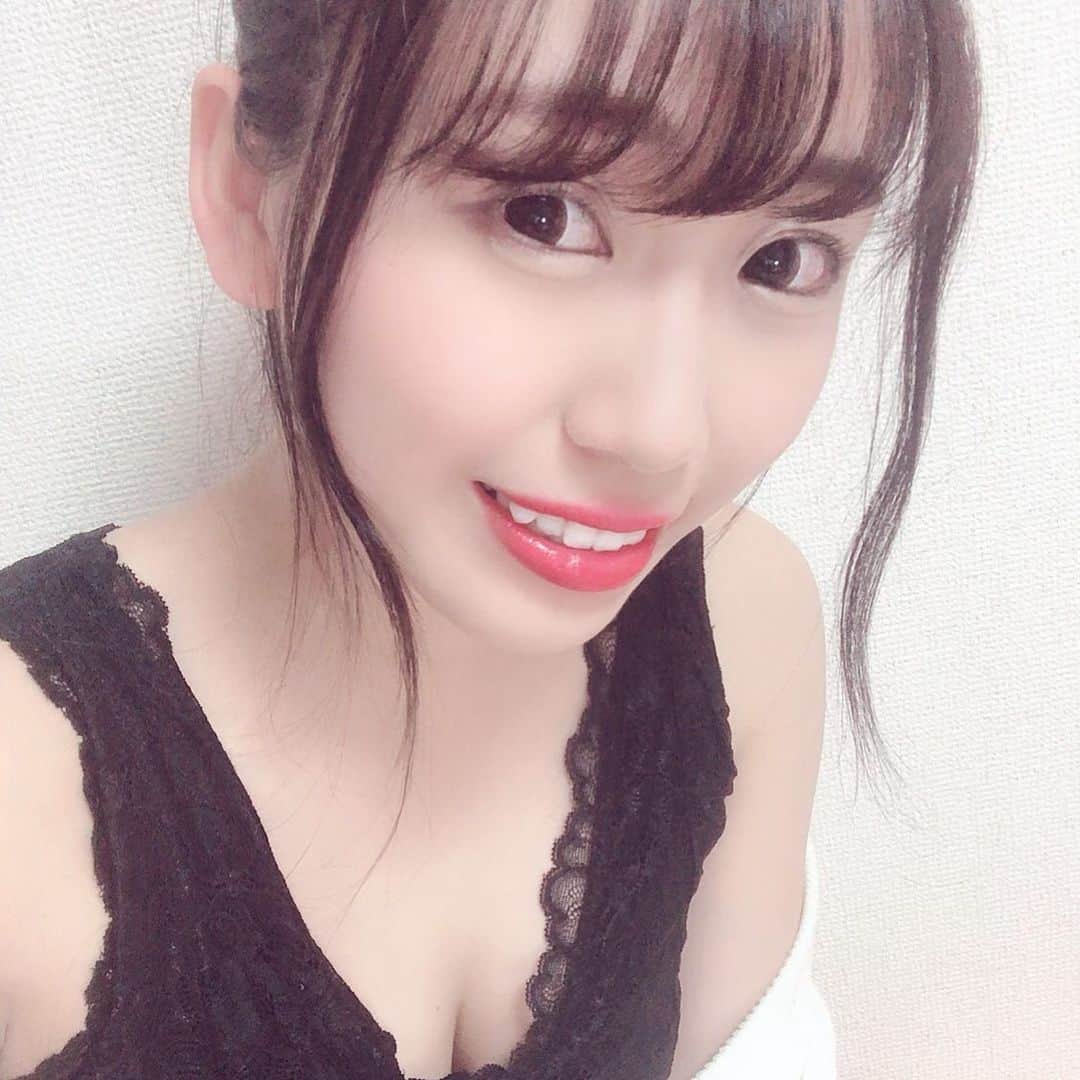 楠木まゆのインスタグラム：「すきー？ ・ #love #like #사랑해 #좋아요 #suka #好き #😘 #❤️」