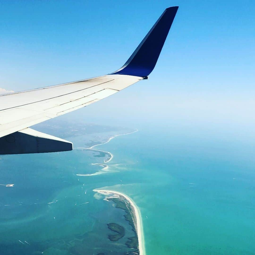 デルタ航空さんのインスタグラム写真 - (デルタ航空Instagram)「"Yesterday was the first time flying in over three months and I’ve missed it. I will honestly say that Delta did an awesome job making me feel safe." ⠀⠀⠀⠀⠀⠀⠀⠀⠀ Great to have you back, @tybuckingham.」6月19日 1時33分 - delta