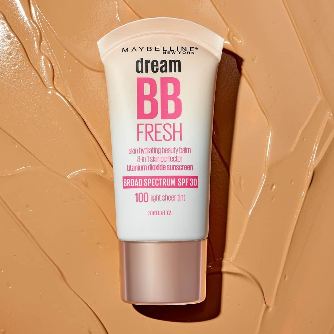 Maybelline New Yorkさんのインスタグラム写真 - (Maybelline New YorkInstagram)「America's #1 BB Cream, #dreambb has a new look but with the same formula you know and love! Apply dream bb fresh to hydrate, brighten, and protect skin with broad-spectrum SPF 30, perfect for no-makeup makeup days. Drop ❤️ below if love it!」6月19日 1時41分 - maybelline
