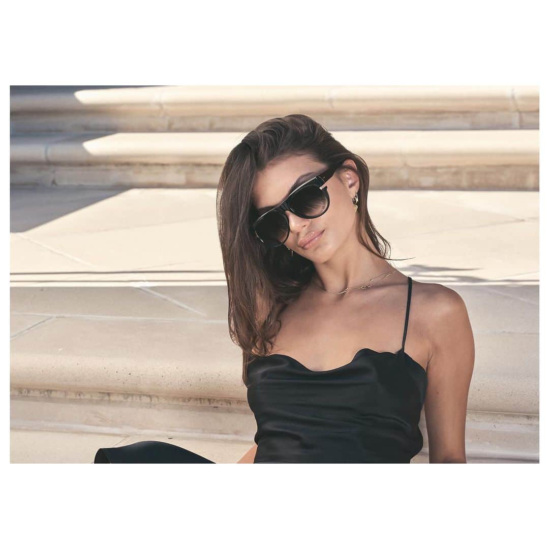 ディタのインスタグラム：「Art has a powerful hold on DITA's design language from the brand's inception. Inspired by the renaissance masters, Terron makes an elegant addition to a summer wardrobe. #DITAeyewear #WeAreDITA #DITAallettare」
