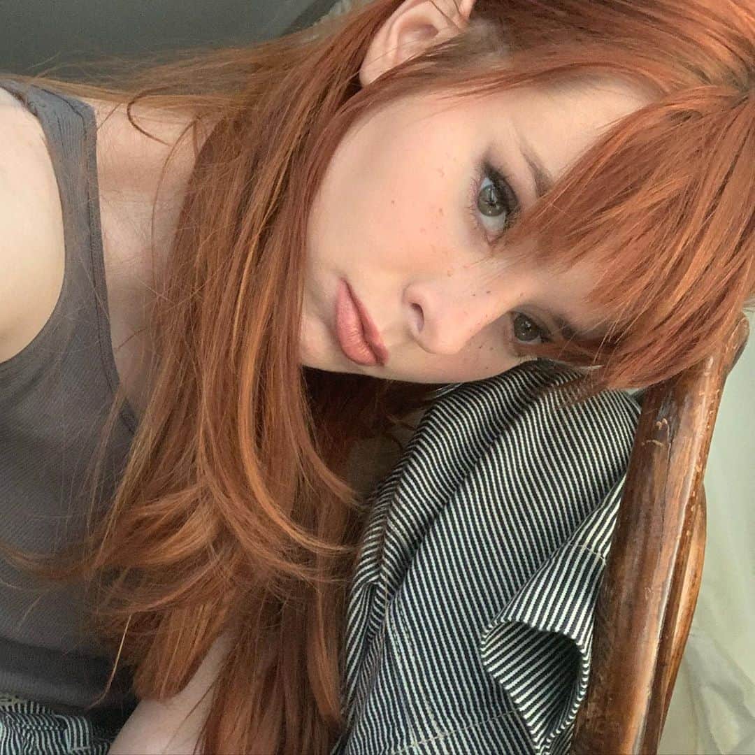 ジェーン・アルドリッジのインスタグラム：「🦁 🦁🦁」