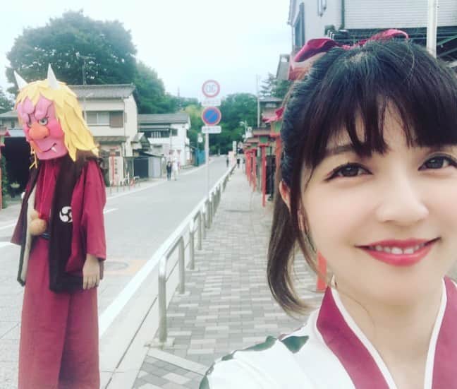 茜結のインスタグラム：「初ロケしたよ💗  茜結YouTubeみてね！ 「偉人だって人間だもの。」 「茜結」 二つのチャンネル登録おねがいします❤︎ 偉人だって人間だもの。ゎ  日本史を楽しく学べるYouTube  教科書でゎ学べないおもしろ授業。 某テレビ局プロデューサーが本来の姿であるらしい 酒呑童子で、授業します。酒呑童子が京から連れ去ってきた（設定？）茜結とで授業をお届けします💗  #女優  #賞味期限は食べ頃ですグラドル #ミニマム #グラビアアイドル #大人可愛い #maturemodel #urecco #Bitter #グランプリ  #グラビア #1ミリでもいいなと思ったらRT  #フォローしてね #女優 #グラビアアイドル #フォロワー増やしたい #酒呑童子 #日本史 #歴史 #歴史好きな人と繋がりたい #教育動画 #youtuber #youtube」