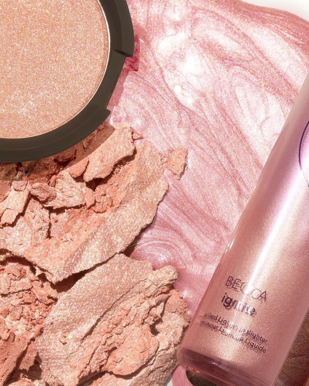 BECCAさんのインスタグラム写真 - (BECCAInstagram)「#BECCAIgnite Liquified Light Highlighter in shade Acceptance was inspired by Pressed Highlighter in Rose Quartz. ⚡️ Tap to shop them both at 20% off now, through 6/21 exclusively at BECCAcosmetics.com ✨#BECCAGlow」6月19日 2時48分 - beccacosmetics