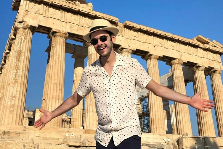 ブレンダン・ロビンソンさんのインスタグラム写真 - (ブレンダン・ロビンソンInstagram)「#ThrowbackThursday to our amazing vacation in #Greece!!! @hpugz and I can’t wait until we can travel the #world again.  Where should we go next?! Suggestions?? . . . #tbt #vacation #greek #mykonos #athens #fun #memories #couple」6月19日 3時08分 - brendanrobinson