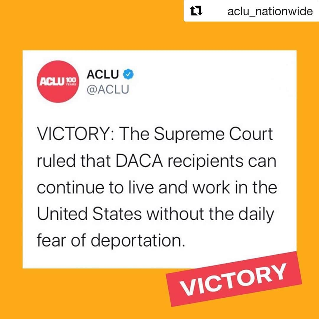 マイケル・トレイナーさんのインスタグラム写真 - (マイケル・トレイナーInstagram)「A win for humanity and kindness!  #Repost @aclu_nationwide with @get_repost ・・・ 🙌🙌🙌」6月19日 3時53分 - traynorland