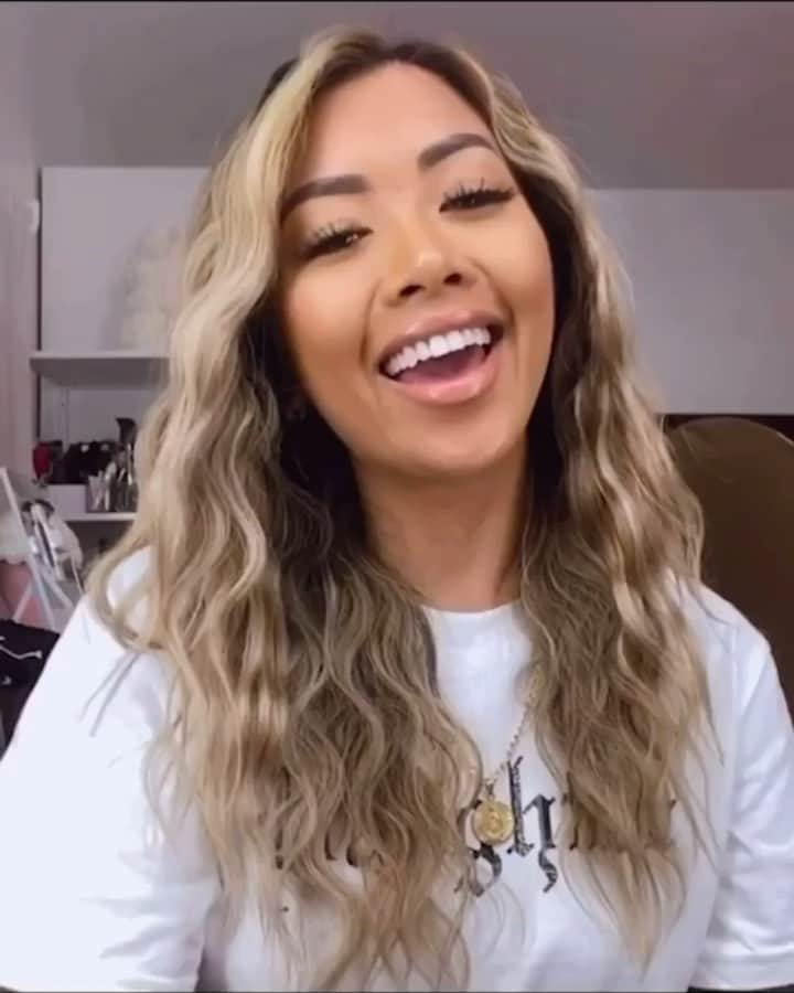 リアン Vのインスタグラム：「What is Juneteenth? I’ve been trying to educate myself more on Black History and I recently learned about this a few days ago. Let’s share this information with everyone and help educate others on this special day! 💕」