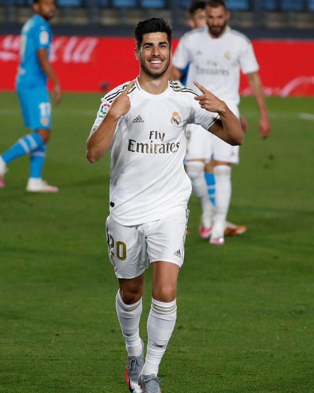 マルコ・アセンシオのインスタグラム：「Llevaba muchos meses esperando este momento. Han sido muchos días de duro trabajo, de sacrificio y de perseverancia. Este gol va dedicado a todas las personas que me han ayudado y acompañado en este proceso de recuperación tan largo. ¡La sonrisa está de vuelta! / I was waiting for this moment for months. There have been many days of hard work, sacrifice and perseverance. This goal is dedicated to all the people who have helped me and been by my side in this long recovery process. The smiles are back!」