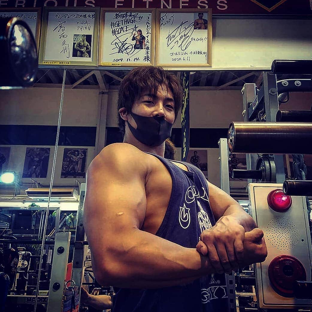 のインスタグラム：「GOLD GYM MANIA」