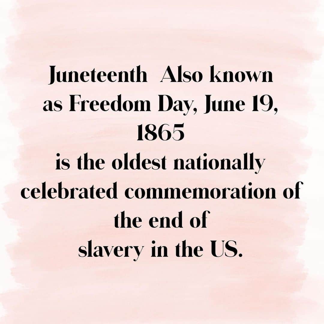 ケイト・ハドソンさんのインスタグラム写真 - (ケイト・ハドソンInstagram)「Today my company @fabletics will be closed ❤️ #JUNETEENTH #blacklivesmatter #fableticsfriday #cofounder #joinus #togetherwechange」6月19日 16時10分 - katehudson