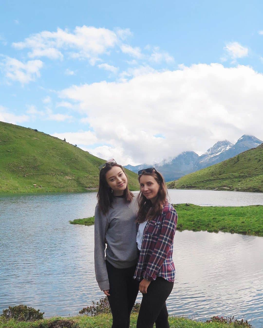 澄那シュトゥーダーさんのインスタグラム写真 - (澄那シュトゥーダーInstagram)「Proper hiking day with the girls 🌞 My mind could breathe 😌」6月19日 16時23分 - suminastuder