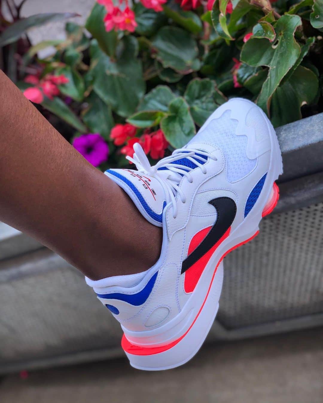 Mr. Tyさんのインスタグラム写真 - (Mr. TyInstagram)「#todayskicks Nike Zoom Division. Solid shoe, classic ultramarine colorway, $90 bucks retail = WIN. FinishLine dropped a colorway today, but this is the pair to not miss out on when they drop.  #ijustlikeshoes #complexkicks #kotd #igsneakercommunity #theshoegame #sneakerplaats #shoutmysneakz #hnbmg #womft #wiw #wiwt #wdywt #whatiwore #ファッション #コーティネート」6月19日 8時06分 - regularolty