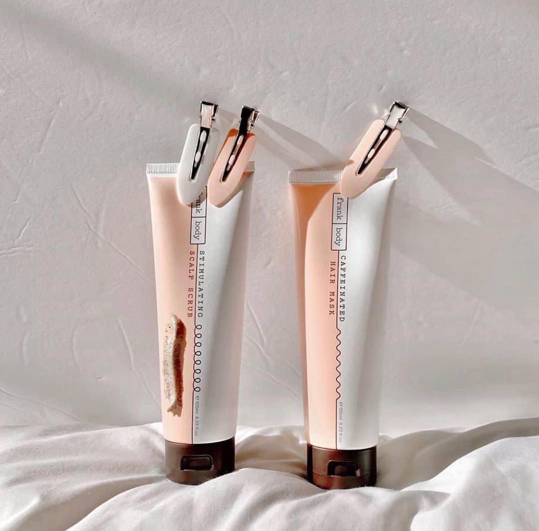 frank bodyさんのインスタグラム写真 - (frank bodyInstagram)「So babe, you want mermaid hair. But have you considered the place hair grows from? My Non-Stop Hair Duo comes with my Caffeinated Scalp Scrub for healthier hair growth and my Caffeinated Hair Mask for softer, bouncier hair. Consider it your mane squeeze. 😉 Via @glowy.honey」6月19日 8時08分 - frank_bod