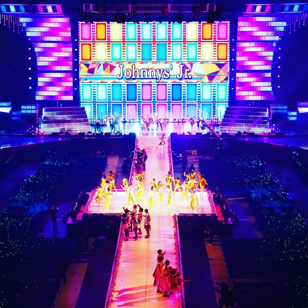 のインスタグラム：「⠀﻿ ﻿「Johnny’s World Happy LIVE with YOU」 ⠀ ﻿ ⠀ ⠀ 〜【Day5】ジャニーズJr. 〜﻿ ﻿ 6/20(土)20:00 ﻿ Johnny’s net オンラインにて配信！﻿ ﻿ #SmileUpProject﻿ #JohnnysWHLwithYOU﻿ #ジャニーズJr」