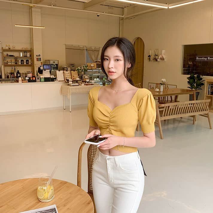 Chuuのインスタグラム：「Good morning💛」