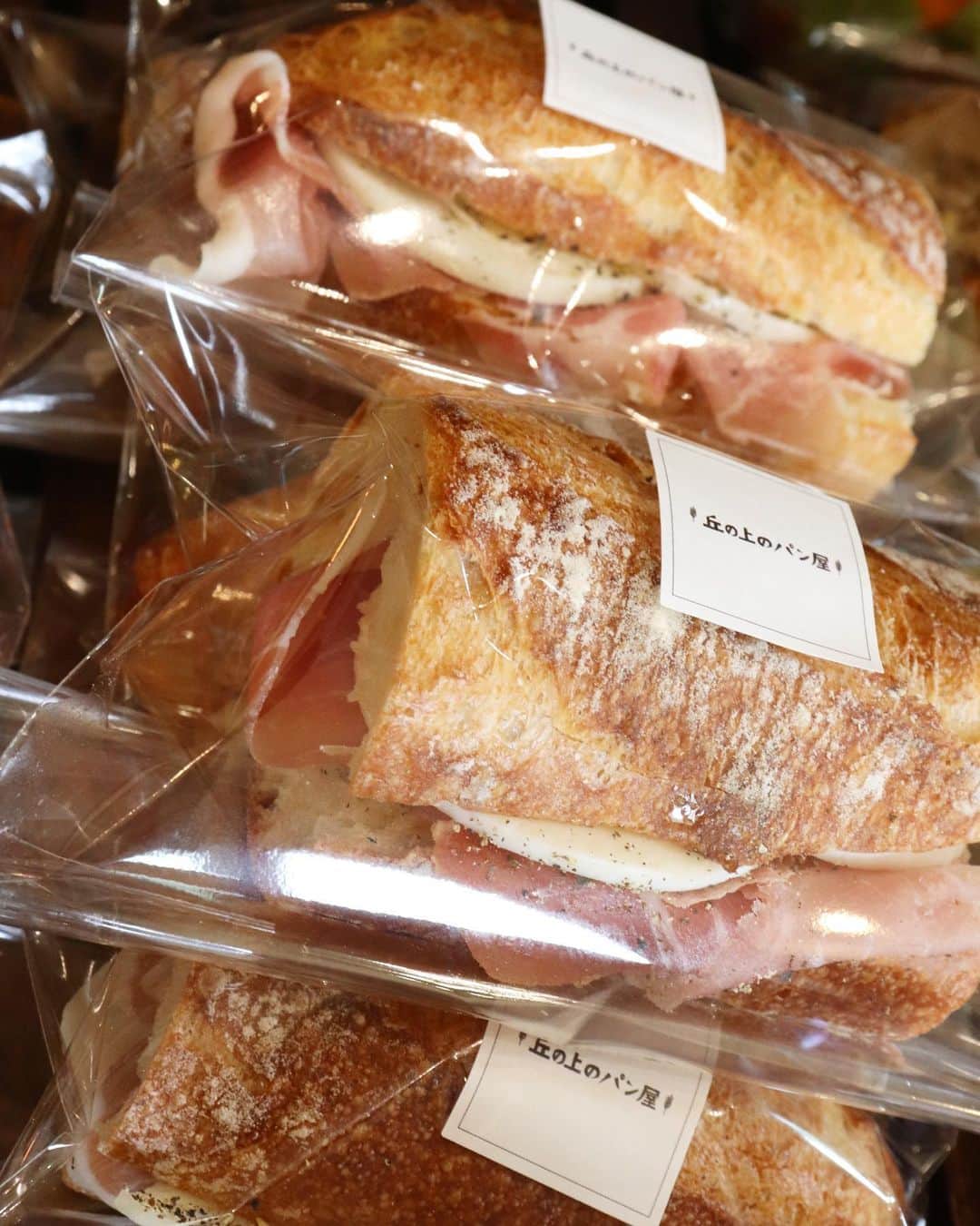 丘の上のパン屋 のグルメインスタ