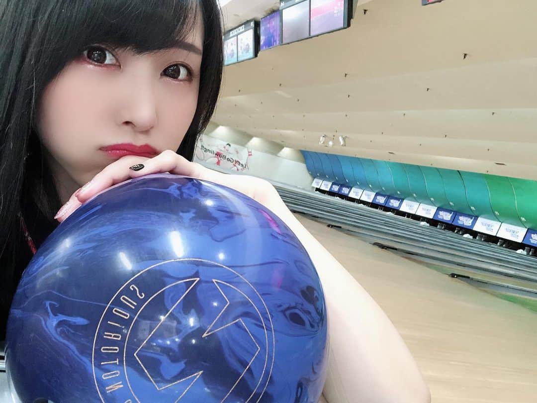 のインスタグラム：「おはくま🐻 . . . #おはよう #gm #goodmorning #おはくま #ボウリング #bowling #볼링 #🎳 #ノートリアス #東京ポートボウル #田町 #日々の出会いに感謝 #バクステ外神田一丁目 #熊本美和 #miwakumamoto  #アイドル #idol #일본 #아이돌 #アイドルボウラー #Pリーガー #プロボウラーになりたい #japanesegirl #followme #kawaii #makeup #beauty #黒髪 #練習 #すきぴ」