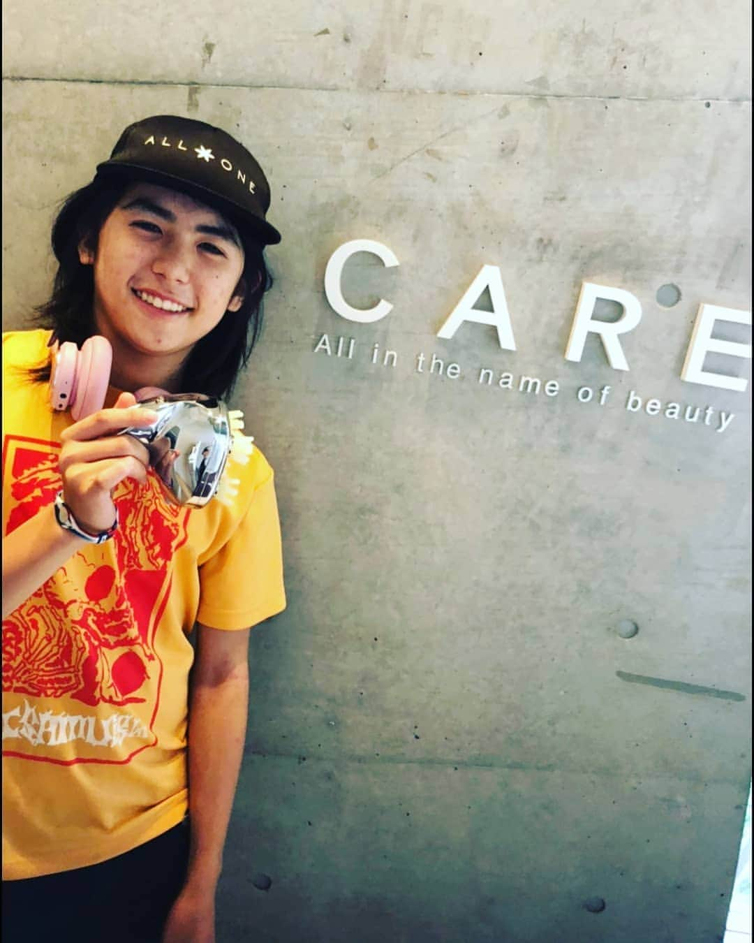 山本勇のインスタグラム：「Hair cut ✂️ 昨日、care梅田さんで髪切ってもらいましたー😆😆 @careumeda」