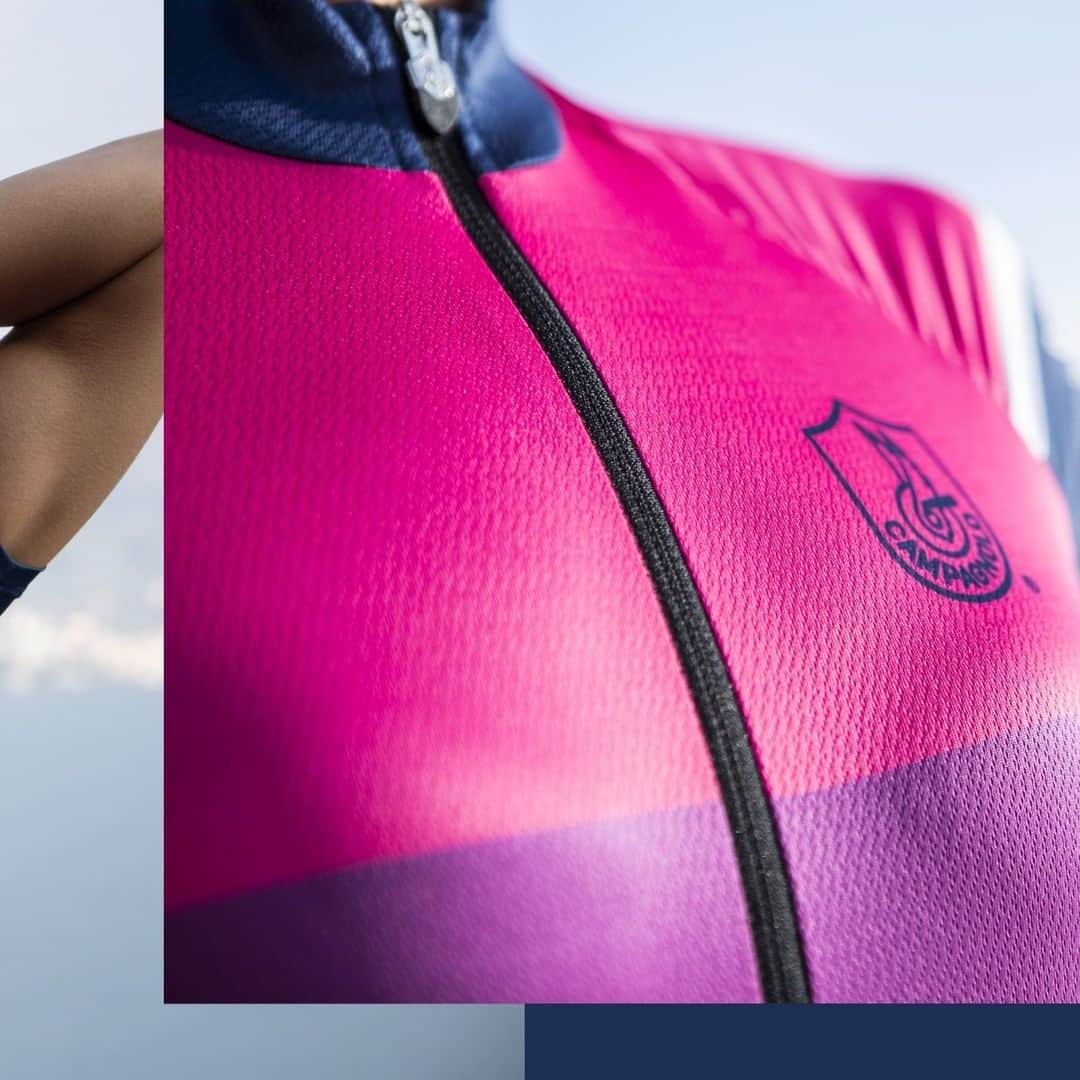 カンパニョーロさんのインスタグラム写真 - (カンパニョーロInstagram)「Argento women's cycling jersey: simple, relaxed design and its own unique eye-catching bright colours. Rame women's shorts feature a Finezza 40 bi-elastic fabric, ensuring excellent breathability and low weight. Find them on our website.」6月19日 17時00分 - campagnolosrl