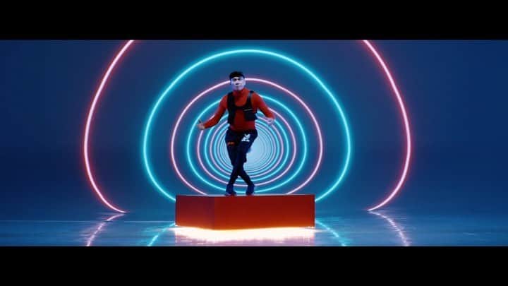 ウィル・アイ・アムのインスタグラム：「When music hits you...you don’t feel pain...#FEELtheBEAT」