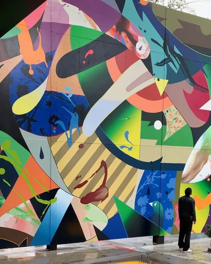 松山智一のインスタグラム：「Mural Commissioned by the City of #BeveryHills, monumental sculpture to come in LA, hopefully soon. chatting with COVID about it’s further delay 😷」