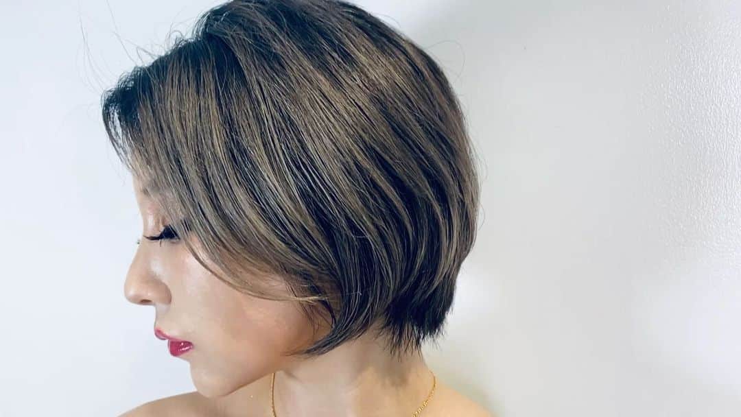 のインスタグラム：「カラーこんな感じ💕 ノンフィルターでお届けします❣️ #外人カラー #グラデーション #撮影 #モデル #赤坂 #京極流 #京極琉」