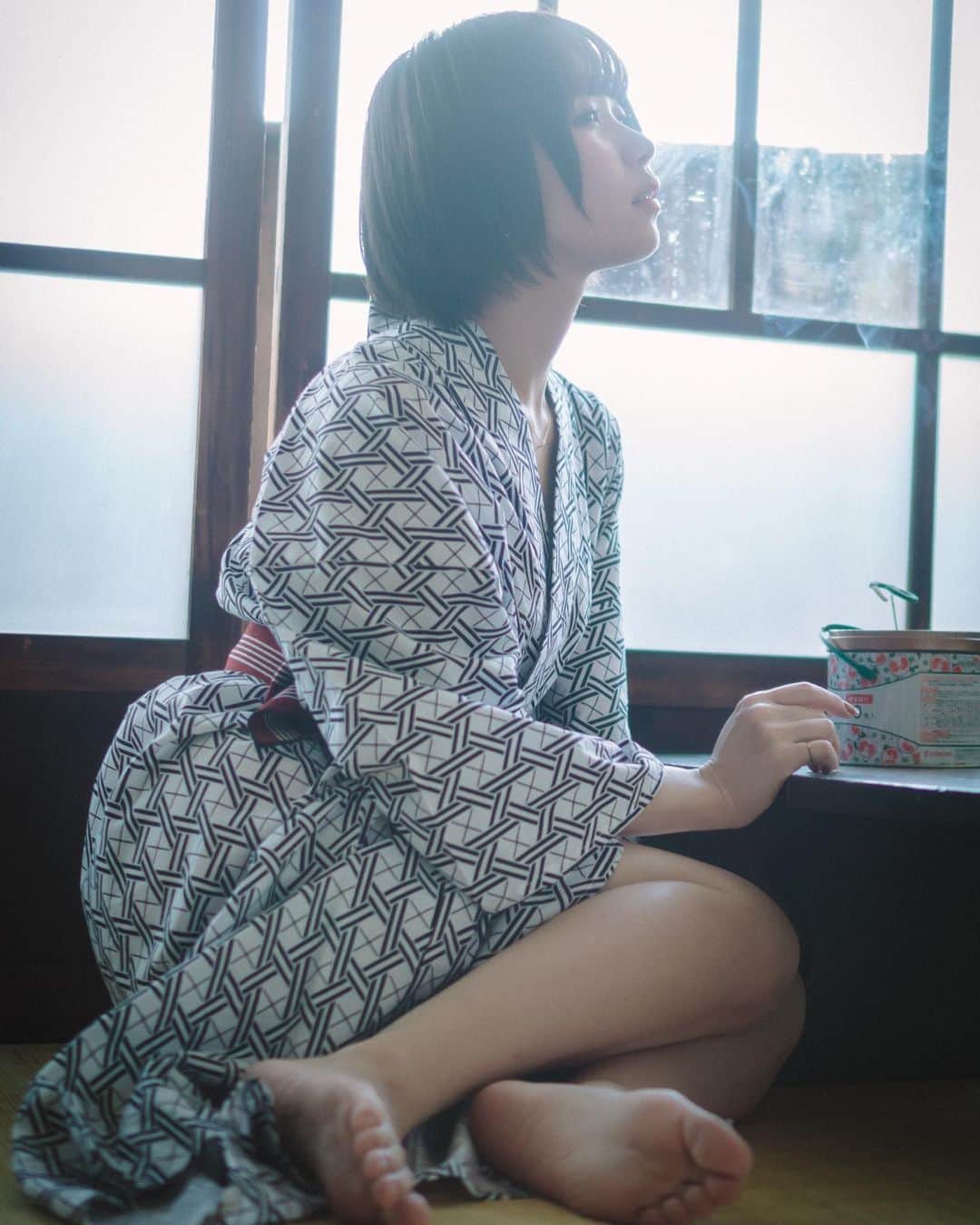 白波瀬ミキティ。さんのインスタグラム写真 - (白波瀬ミキティ。Instagram)「夏の香。 . . . #浴衣 #蚊取り線香 #古民家 #kimonofashion  #kimono #日本の夏 #旅館浴衣 #女子旅 #密会 #portraitmodel  #cosplayer  #モデル女子  #インスタグラマー #ポートレートモデル  #セクシー  #あさだや #ポートレート好きな人と繋がりたい  #good_portraits_japan  #actress  #コーディネート #可愛くなりたい  #黒髪ショート #japan_of_insta  #igportrait #pasha_magazine #instaportrait  #tokyocameraclub  #japanesegirl  #日本人 #人像攝影系列」6月19日 12時38分 - mikity_me