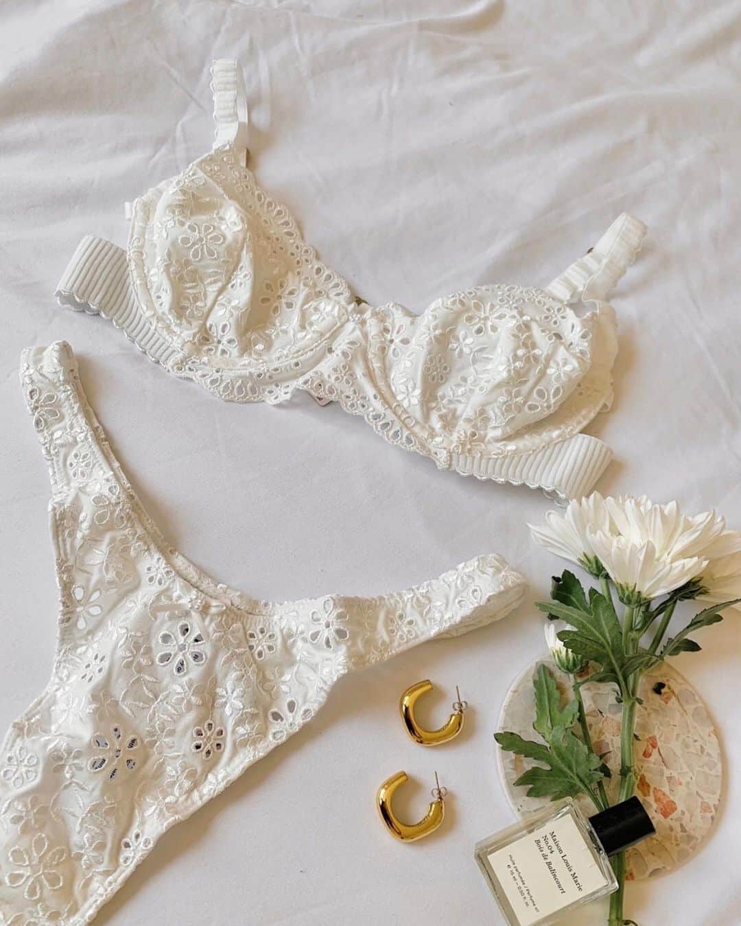 For Love & Lemonsさんのインスタグラム写真 - (For Love & LemonsInstagram)「Intimate moment with the Sophie Eyelet Bra and Thong Panty #FLLforVS」6月19日 13時17分 - forloveandlemons