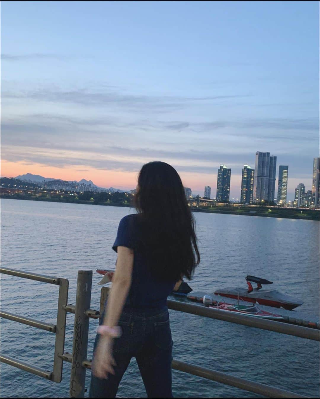 ティア さんのインスタグラム写真 - (ティア Instagram)「Find me where the water is💙🌊 📸: @youngji_99」6月19日 13時30分 - tia_0315