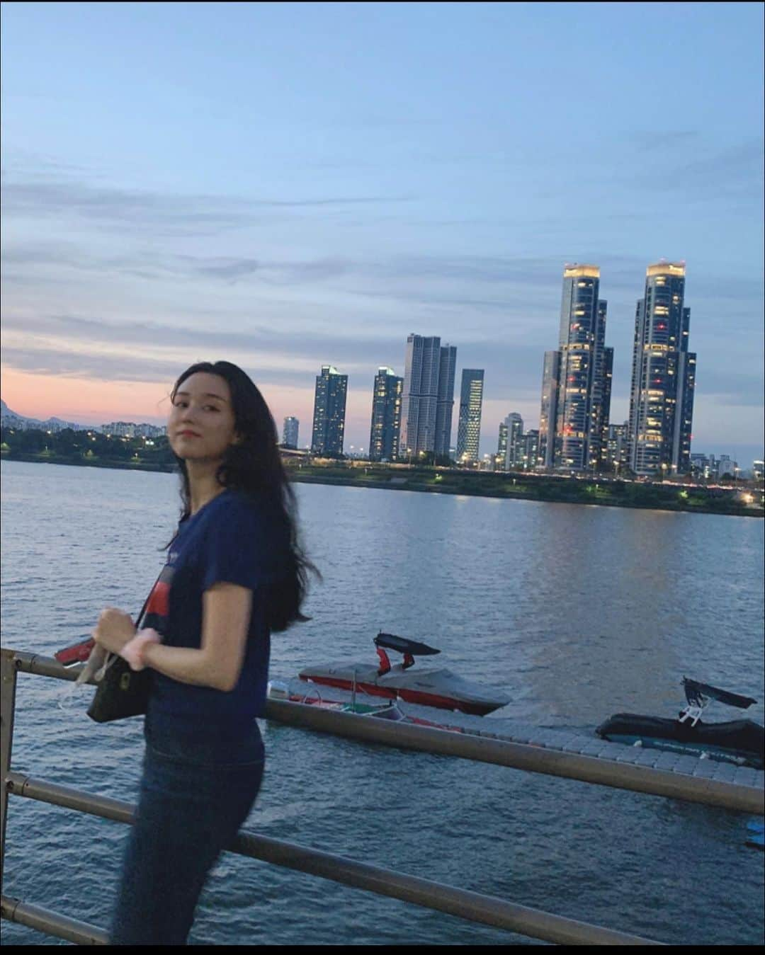 ティア さんのインスタグラム写真 - (ティア Instagram)「Find me where the water is💙🌊 📸: @youngji_99」6月19日 13時30分 - tia_0315