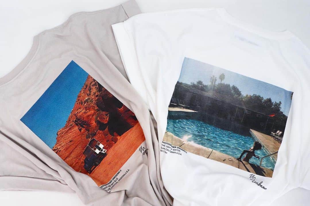 のインスタグラム：「Summer is coming☀︎﻿ #summerfashion #summervibes #summertime #fashion ・﻿ ・﻿ ・﻿ ﻿ 予約していたTシャツ届いたー﻿ ﻿ ☔︎だけど﻿ 背中は夏☀︎﻿ ﻿ ・﻿ ・﻿ ・﻿ #janesmith ﻿ #plage﻿ #wname #tshirt」