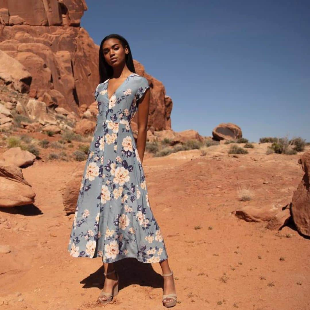 ユミキムさんのインスタグラム写真 - (ユミキムInstagram)「#FBF to one of our favorite shoots with @conordohertyphoto & @juliajohnson15 in Utah. 💙 #ykmyway #Fall19」6月20日 2時08分 - yumikim