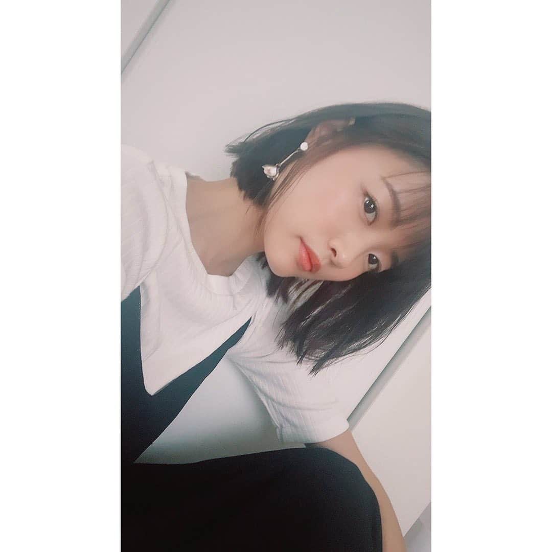寺川里奈のインスタグラム：「お気に入りのピアス #ショートボブ #カット #カラー  #newhairstyle #haircut #haircolor」