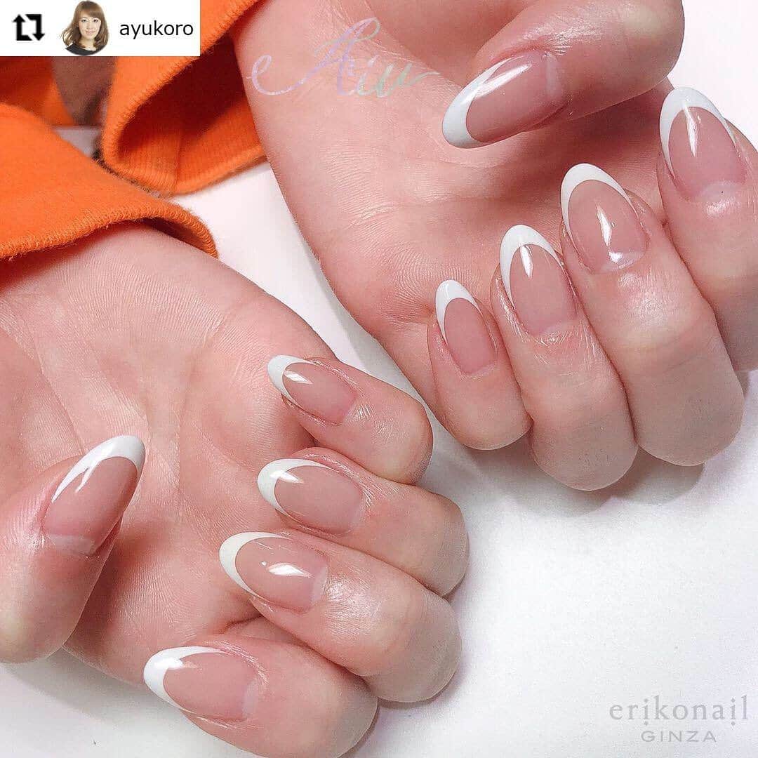 エリコネイルさんのインスタグラム写真 - (エリコネイルInstagram)「. erikonail  GINZA（ @erikonail_ginza ） 山浦チーフ（ @ayukoro ）のアクリル×ジェルのフレンチ✨ . アクリルで長さ出ししているとは 思えない程自然で美しいフレンチデザイン😍 . . #repost @ayukoro ・・・ ☽･:* . . @morecouture_jp  #ヴァーチャルピーチ アクリルで長さだし #33スーパーホワイト でフレンチに❤ . . 長さが短かったので、ヴァーチャルパウダーだと自然にネイルベットも伸ばせて形も整って🙆🏻👌✨ . #ヴァーチャルスカルプチュア #ジェルフレンチ #フレンチネイル #大人ネイル」6月19日 17時22分 - morecouture_jp