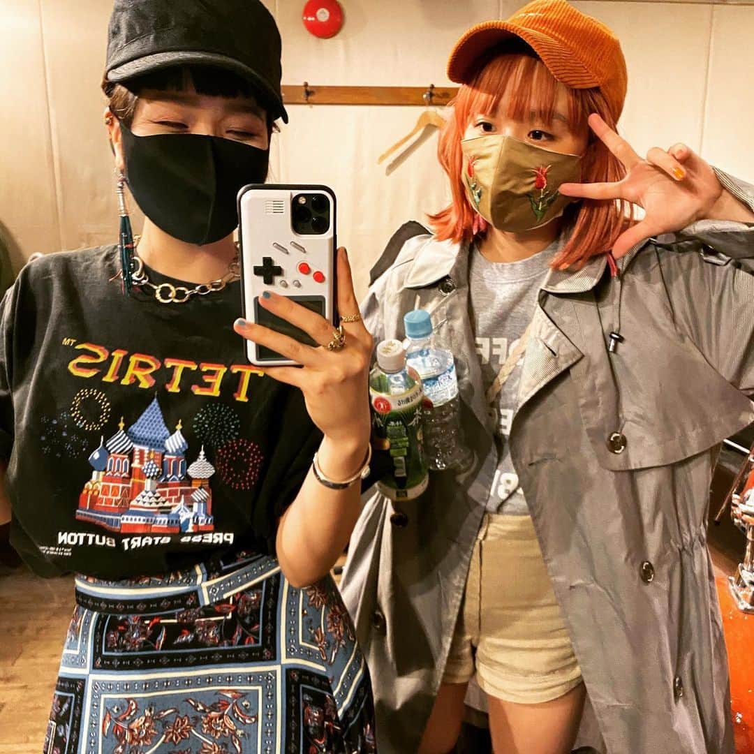 小春さんのインスタグラム写真 - (小春Instagram)「スタジオ何ヶ月ぶりなんだか分からないくらい久しぶり過ぎてこわい… こわい…疲れ方尋常じゃないこわい… 音楽最高こわい…最高こわい…」6月19日 17時31分 - suttokodokkoiii