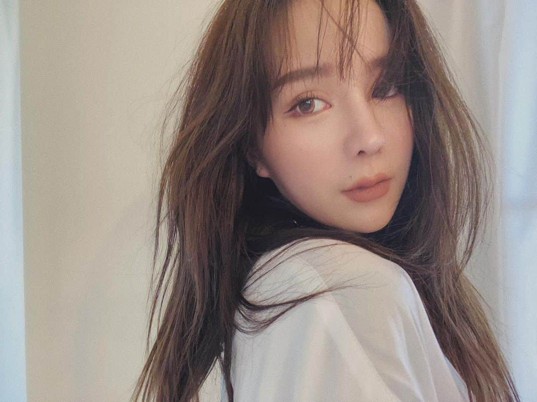 Abby Chenのインスタグラム：「Learn and live.🌻」