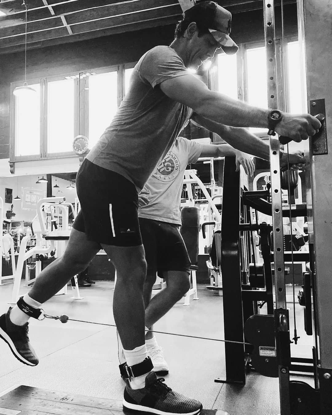 フェルナンド・ベルダスコのインスタグラム：「Early morning workouts」
