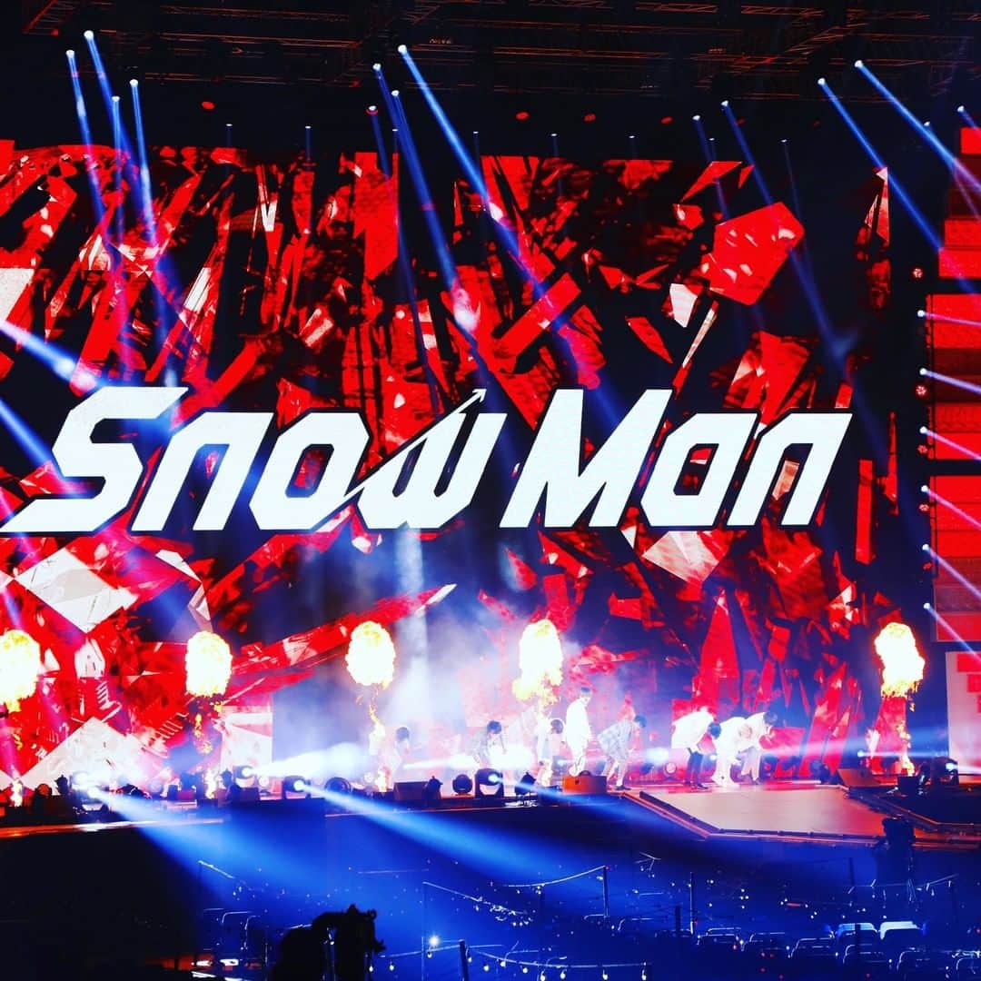 のインスタグラム：「⠀﻿ ﻿「Johnny’s World Happy LIVE with YOU」 ⠀ ﻿ ⠀ ⠀ 〜【Day6】Snow Man 〜﻿ ﻿ 6/21(日)20:00 ﻿ Johnny’s net オンラインにて配信！﻿ ﻿ #SmileUpProject﻿ #JohnnysWHLwithYOU﻿ #SnowMan」
