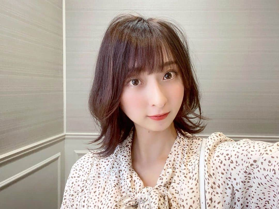 緒方咲さんのインスタグラム写真 - (緒方咲Instagram)「3ヶ月ぶりに💇‍♀️💕 LOANA六本木の山根さん(@yujiyamane )の 美容院に行ってきたよぉ🥰❤️ . 念願のウルフカット(*´ω｀*)✨ 自然でナチュラルさが良い感じに出てて めちゃお気に入り！！！👒🕊 . これからも色んな髪型にチャレンジしていきたいなぁ〜💞💞 ありがとうございました🙇‍♀️ . #loana #loanaroppongi #roppongi #六本木 #ヘアサロン #hairsalon #イメチェン #イメチェンカット #ウルフカット #hair #color #カラー #cut #カット #japanesegirl #萌 #自拍 #模特 #粉我 #tbt #swag #动漫 #扎心了#맞팔 #东京 #몸스타그램 #comel #awekcun #Instagravure #instalove」6月19日 18時02分 - chaaansaki