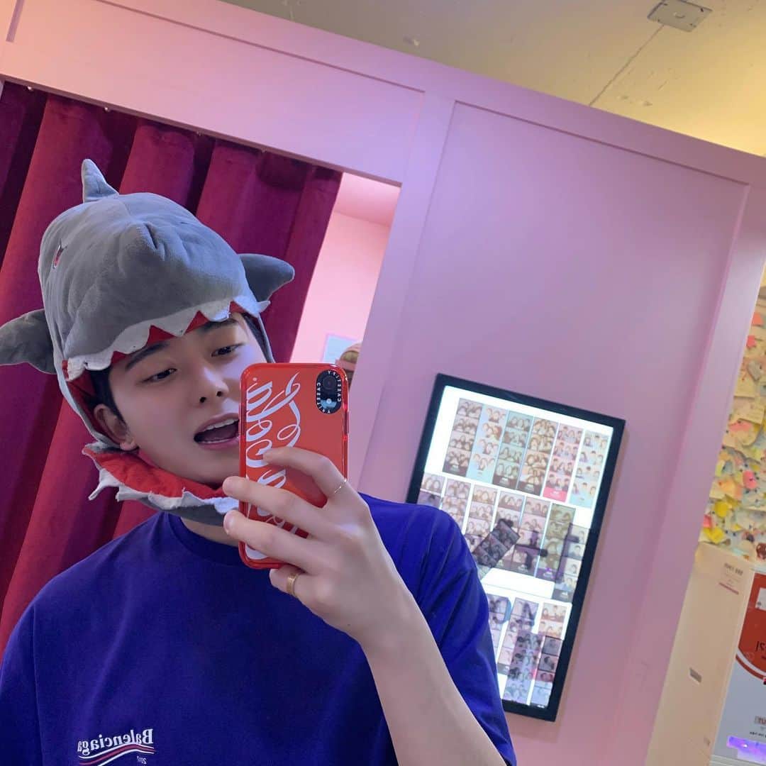 チェジン のインスタグラム：「#상어 🦈」